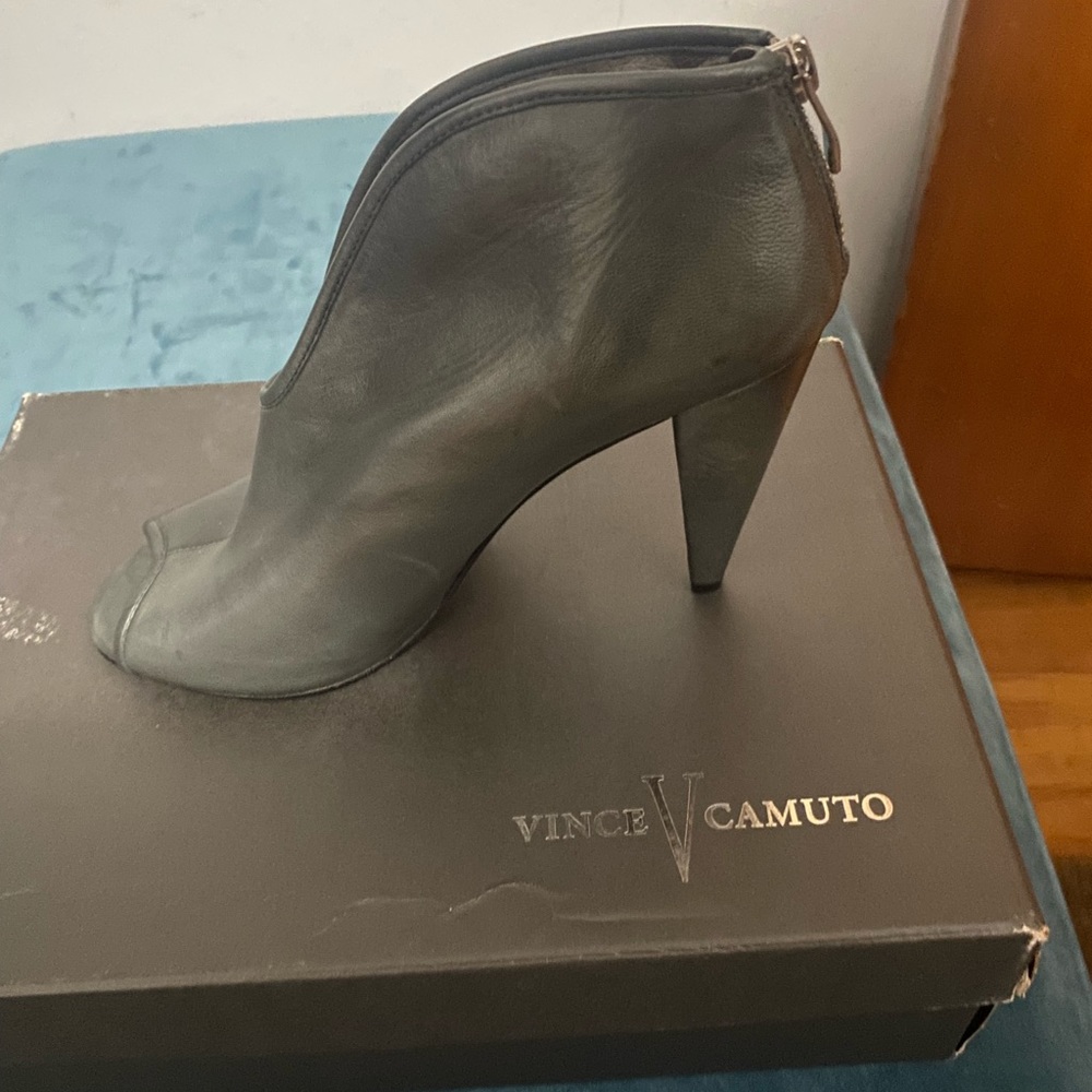 Vince Camuto